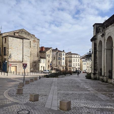 Ampaline Hotel - Perigueux Boulazac Buitenkant foto