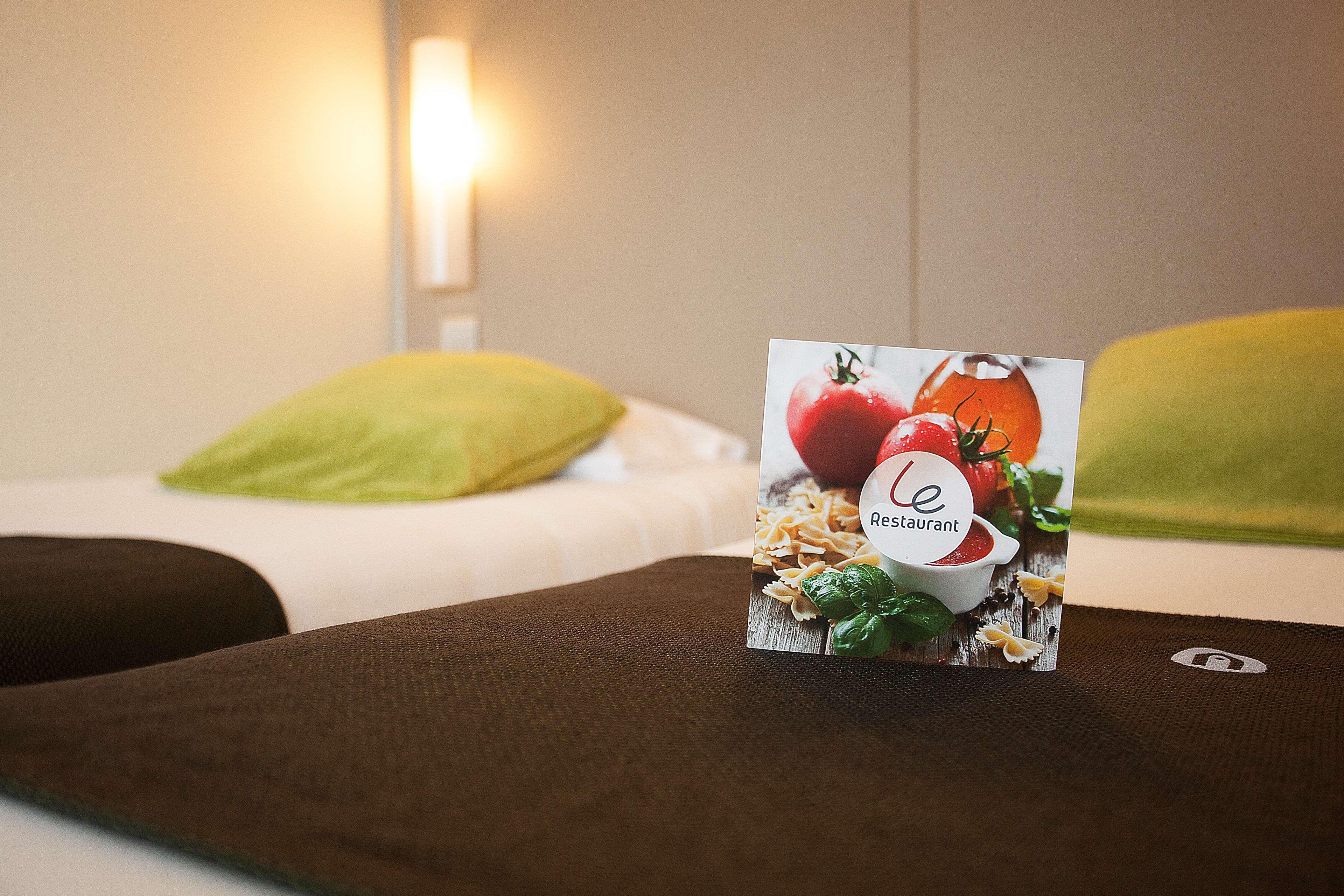 Ampaline Hotel - Perigueux Boulazac Buitenkant foto