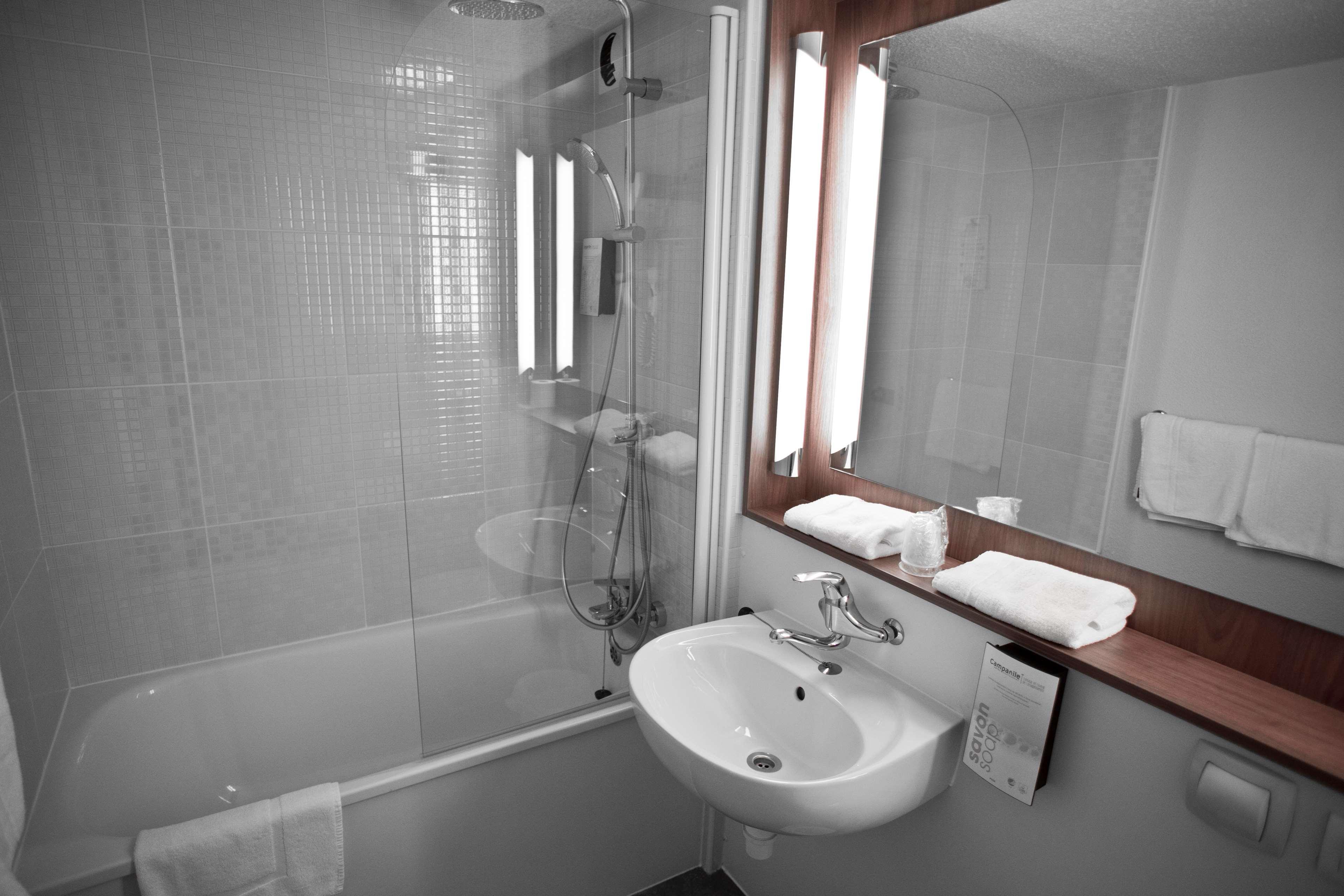 Ampaline Hotel - Perigueux Boulazac Buitenkant foto