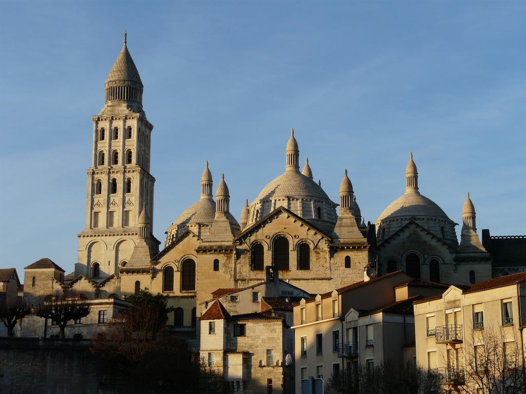 Ampaline Hotel - Perigueux Boulazac Buitenkant foto