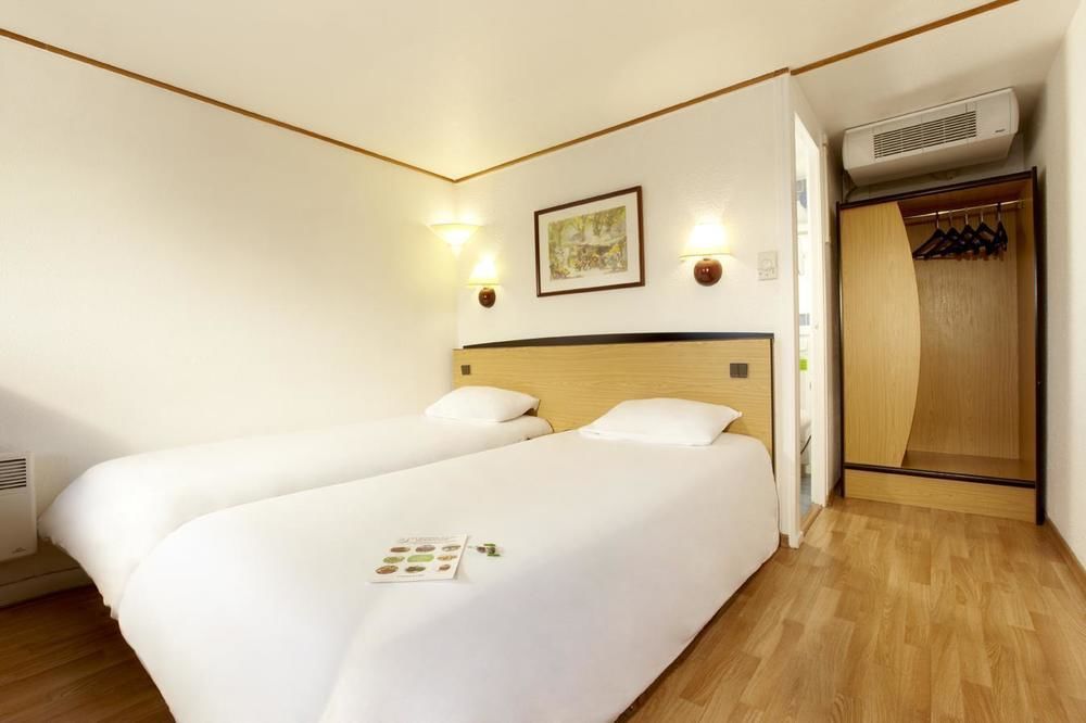 Ampaline Hotel - Perigueux Boulazac Buitenkant foto